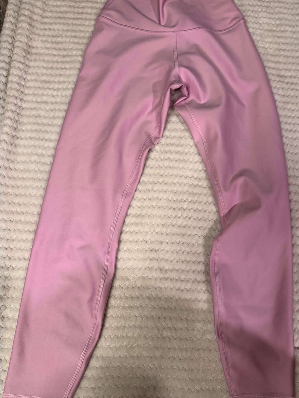 ALO Yoga women’s Lilac Pink Performance Leggings